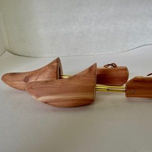 FootFitter Cedar Boot Tree for Western Style Boots, Men’s Size Large (10.5-12)